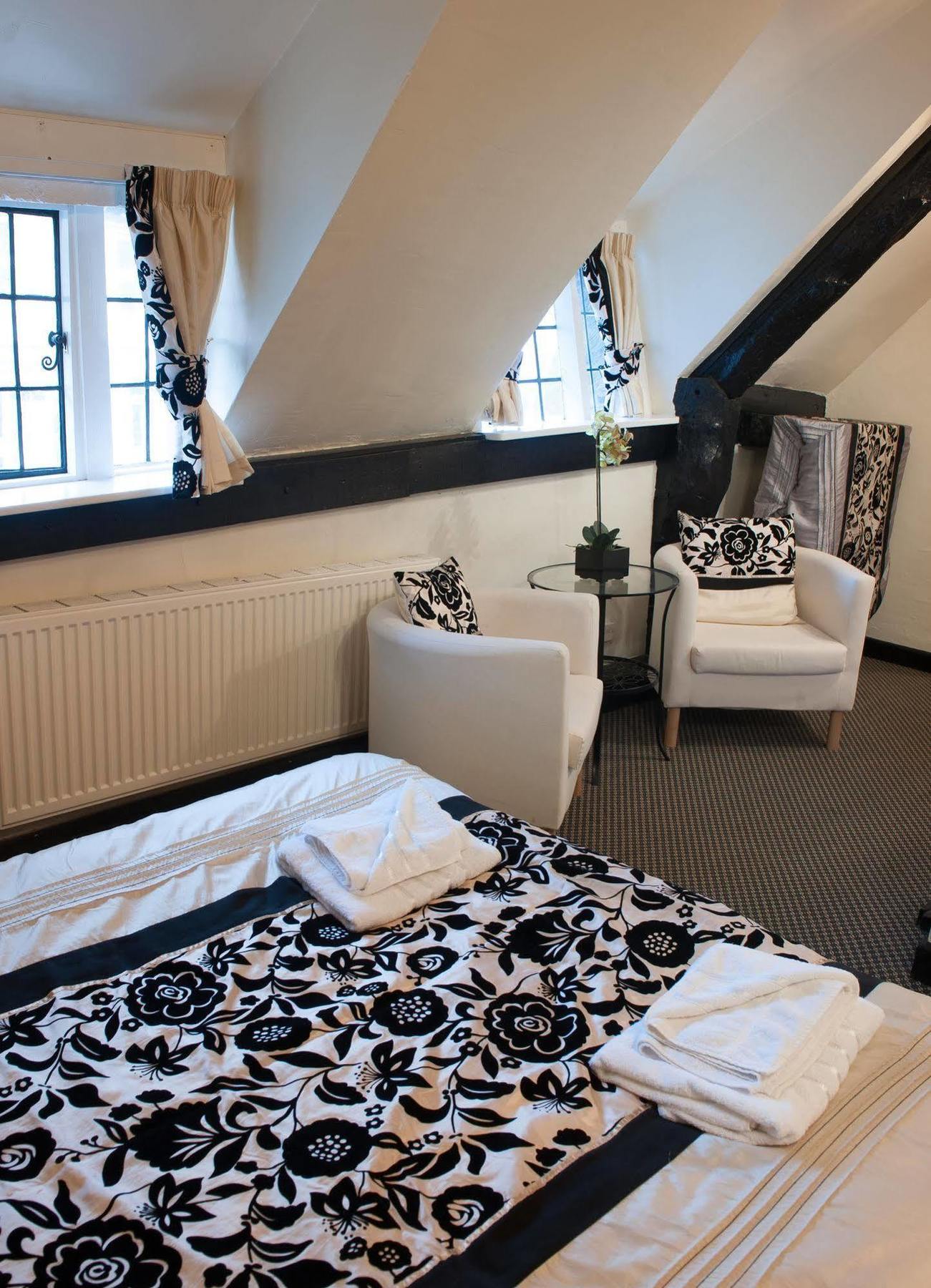 Avon Accommodation Рингуд Екстериор снимка