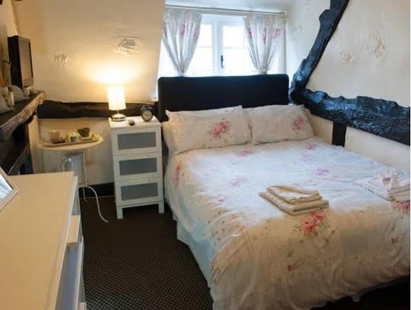 Avon Accommodation Рингуд Екстериор снимка